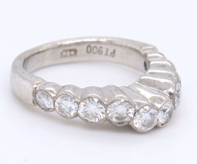 Platinum Wedding Set Semi Mount – Size 5