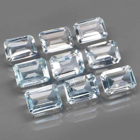 Large 6.40ct platinum blue emerald cut Aquamarine set