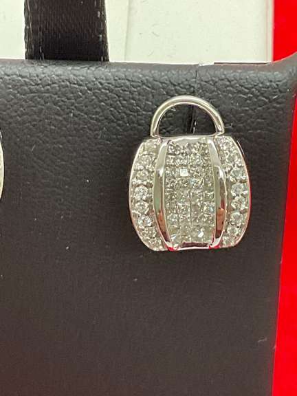 LADIES 14K WHITE GOLD AND DIAMOND STUDS EARRINGS