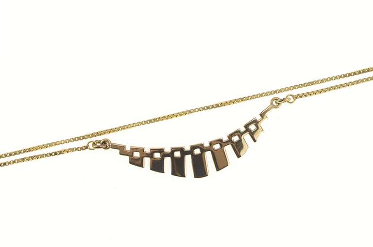 14K Yellow Gold Geometric Curved Bar Accent Box Chain Necklace