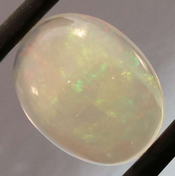 Snow white! FULL BODY 2.61ct fairy fire Welo Opal