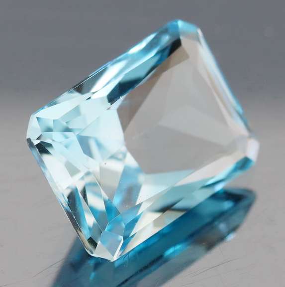 Vivid! 17.29ct radiant emerald cut Swiss blue Topaz