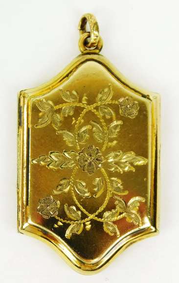 Beautiful Early Gold Filled Locket
