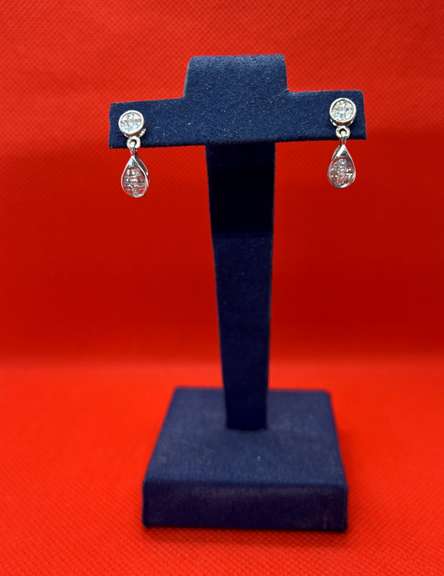 UNUSUAL 14K WHITE GOLD DIAMOND SCREW BACK EARRINGS
