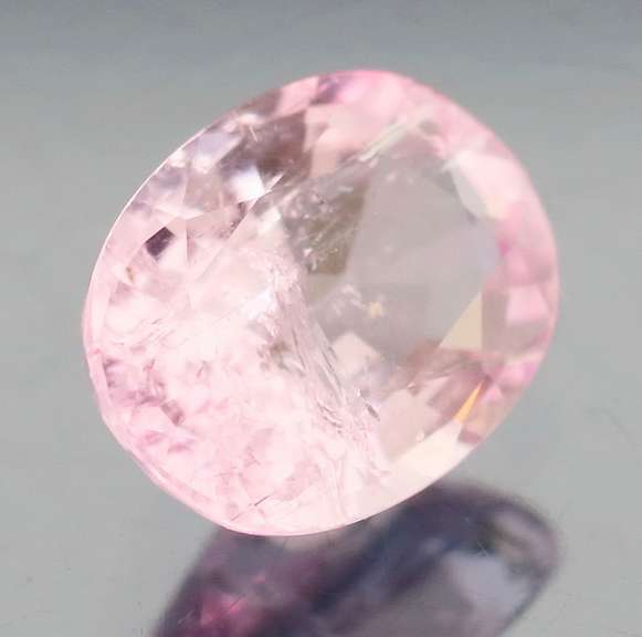 Tremendous 1.85ct UNHEATED platinum pink Morganite