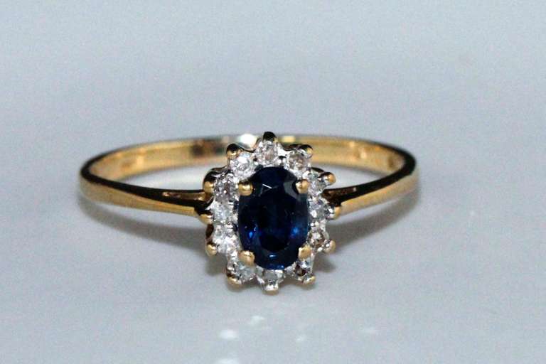 Compelling Sapphire & Diamond 10k Ring