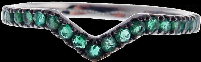 Luscious Green 18k White Gold Emerald Ring