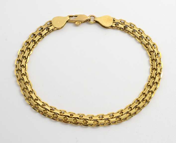 Always Popular 14k Hand Made Flat Bracelet