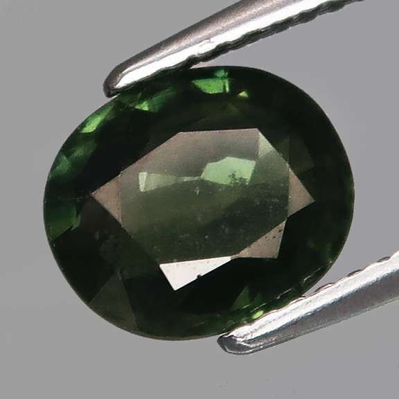 Gorgeous 2.07ct hunter green Sapphire