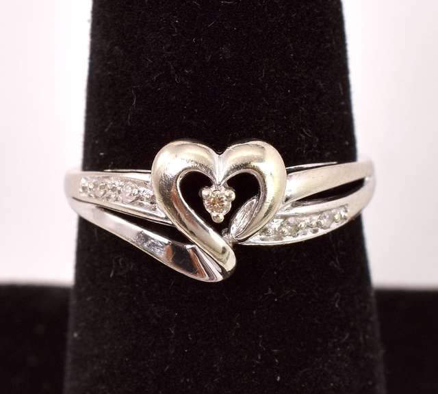 Darling Diamond Heart Ring in White Gold