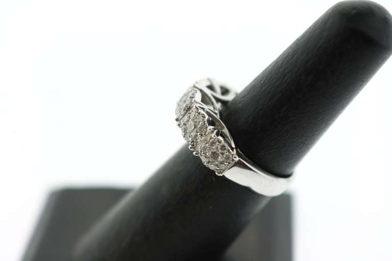 LADIES 18 KT WHITE GOLD AND DIAMOND BAND