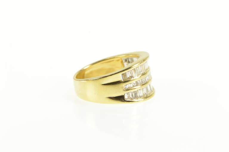 14K Yellow Gold 2.00 Ctw Diamond Graduated Baguette Band Ring