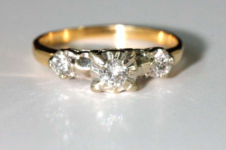 Graceful Diamond Ring in 14k