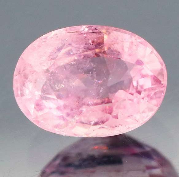 Gorgeous 1.93ct untreated bubblegum pink Morganite