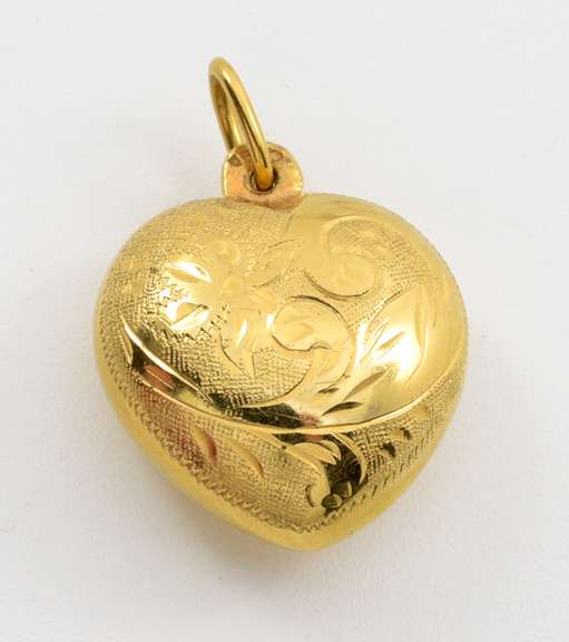 Always Popular 14k Puffed Heart Pendant