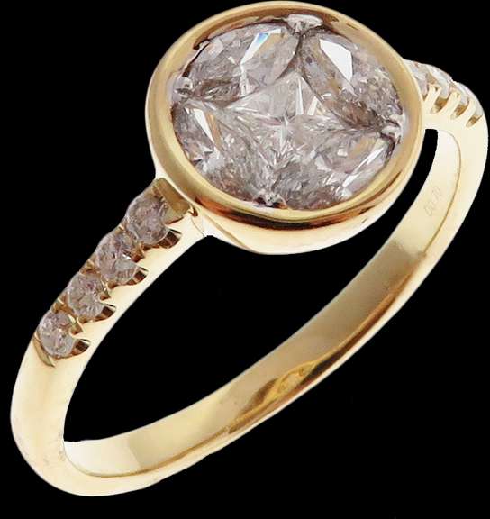 Sparkling 18kt Yellow Gold Diamond Ring
