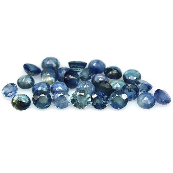 Multi-hue 6.94ct natural blue Sapphire set
