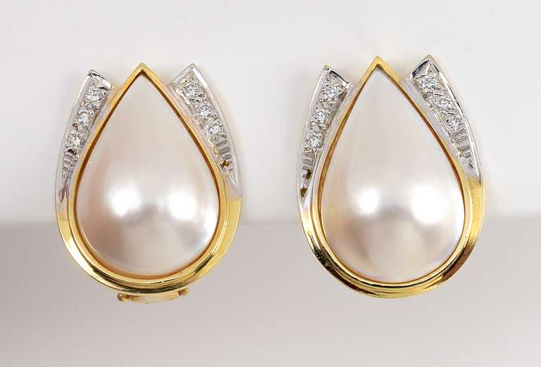 Beatiful Pear Shaped Mobe Pearl Earrings
