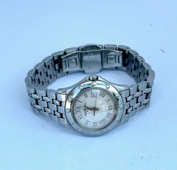 Rayond Weil Tango Collection Sapphire Crystal Ladies Watch
