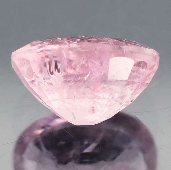 Great 1.61ct untreated bubblegum pink Morganite