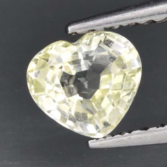 Bright champagne yellow .79ct Sapphire