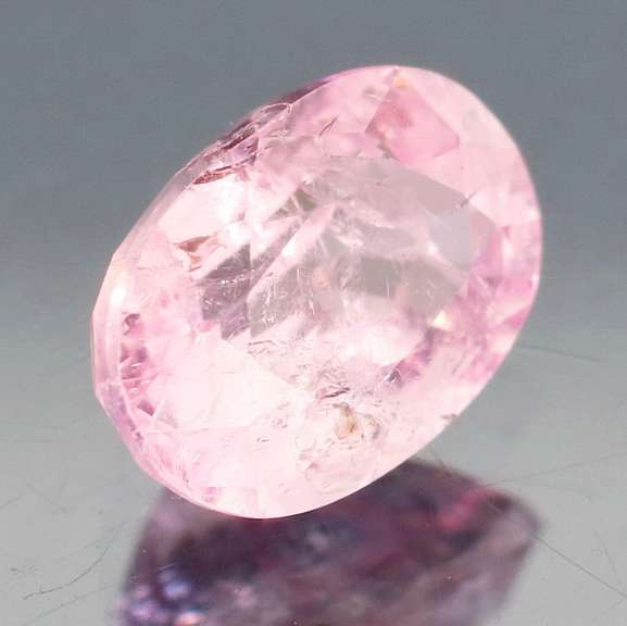 Great 1.61ct untreated bubblegum pink Morganite
