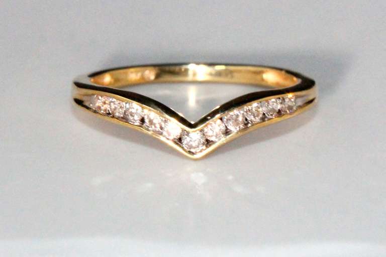 Alluring Diamond Band in 14k