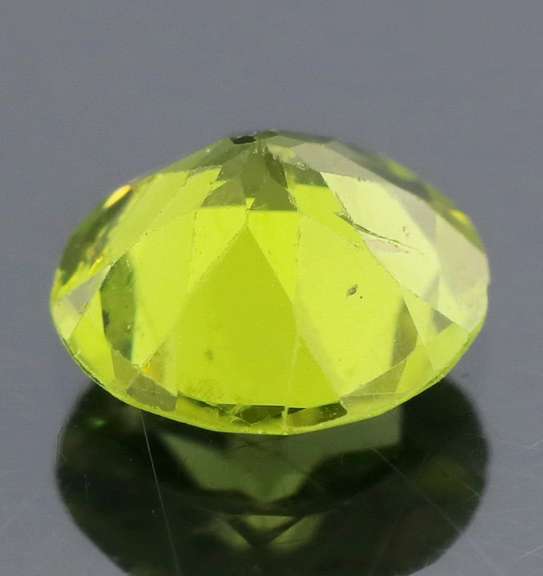 Great 2.22ct apple green Peridot