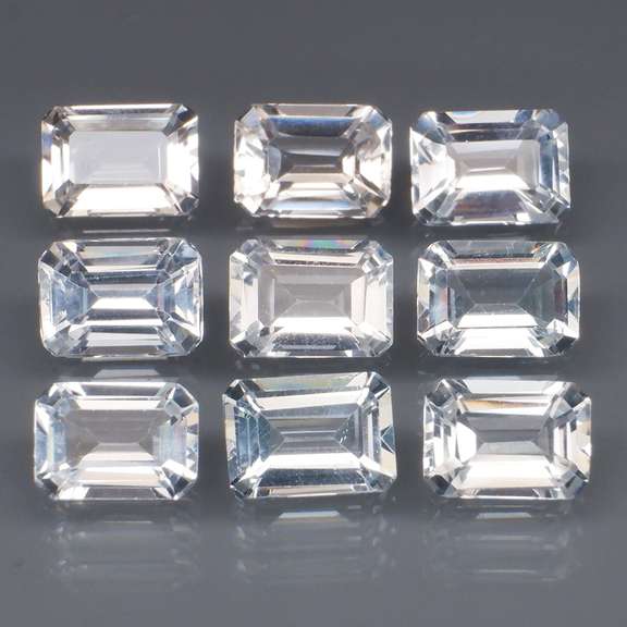 Superb 11.28ct UNHEATED diamond white Topaz set