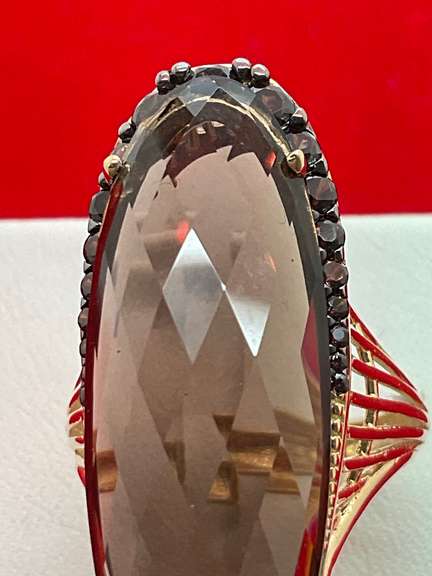 LADIES 14K GOLD RING WITH SMOKEY QUARTZ