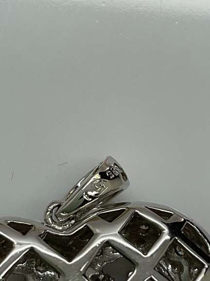 14K WHITE GOLD AND DIAMOND HEART PENDANT
