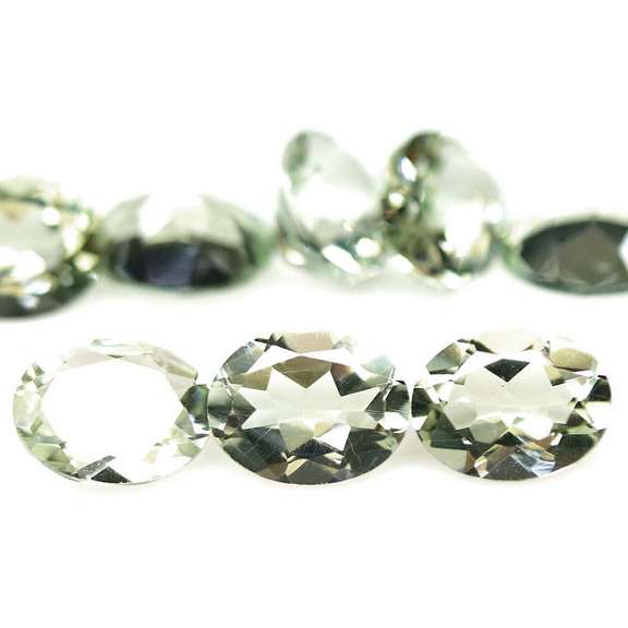 Gorgeous 12.71ct natural platinum green Amethyst set
