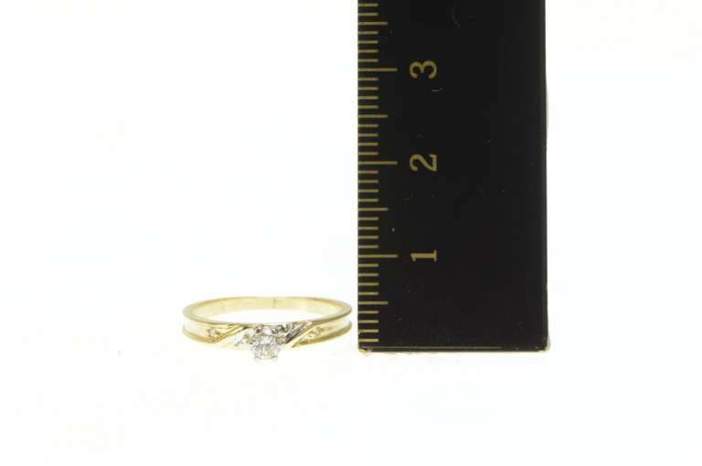 14K Yellow Gold Retro Diamond Three Stone Simple Promise Ring