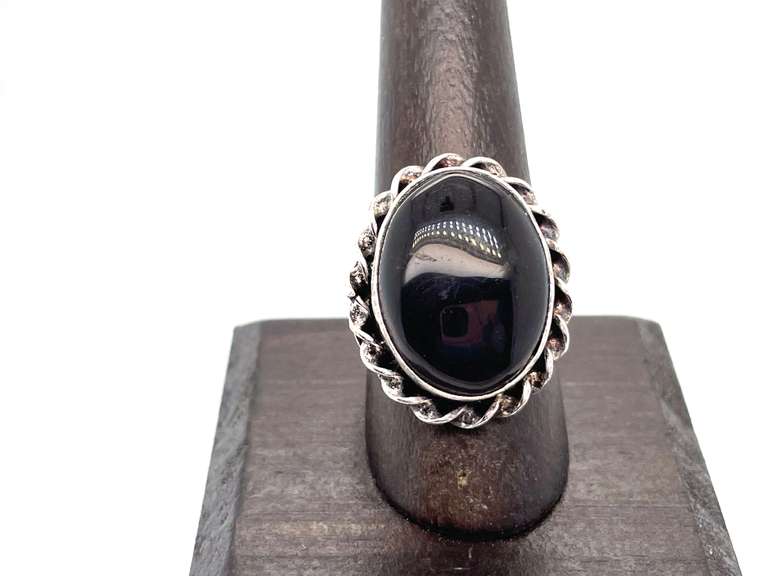 🕸Frightful!🕸Oval Black Onyx Tibetan Silver Rope Design Ring