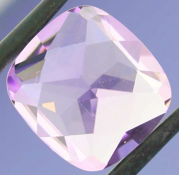 Striking 8ct untreated bright lavender Amethyst