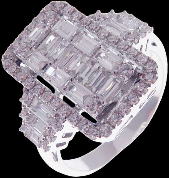 Regal Diamond Cluster 18k White Gold Halo Ring