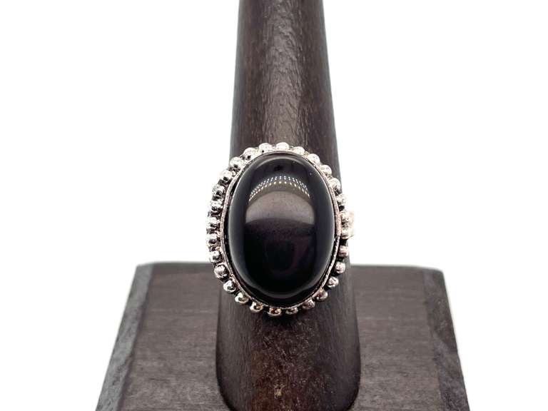 👻 FABOO-LOUS!👻Oval Black Onyx Tibetan Silver Beaded Design Ring