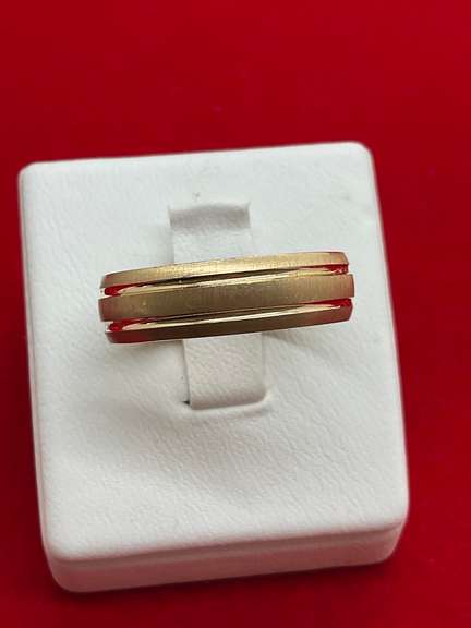 14K YELLOW GOLD WEDDING BAND