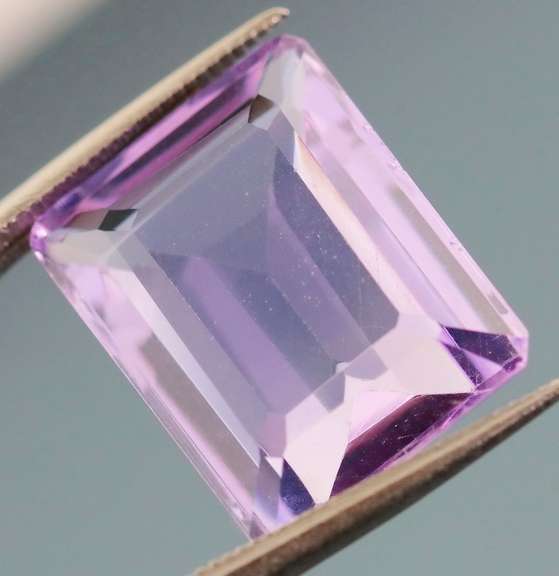 Violet lavender 8.51ct emerald cut Amethyst