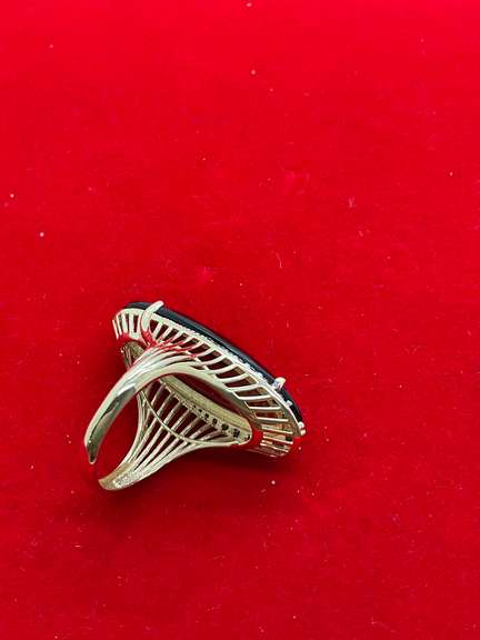 LADIES 14K GOLD RING WITH SMOKEY QUARTZ