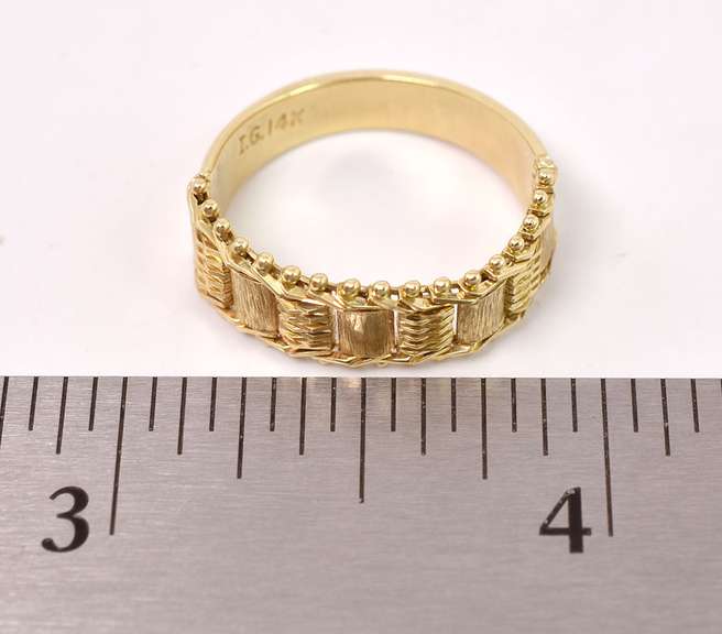 Fancy Flexible Ring in 14K Yellow Gold