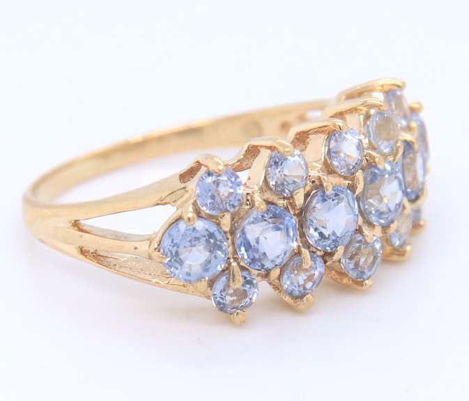 Fabulous Yellow Gold Blue Topaz Cluster Ring