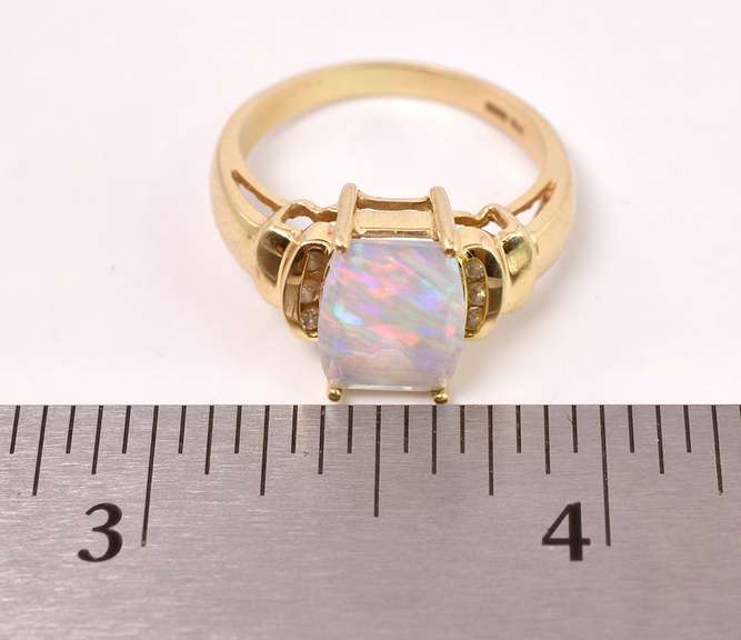 Lovely Opal and Diamond Ring in 14K Yellow Gold