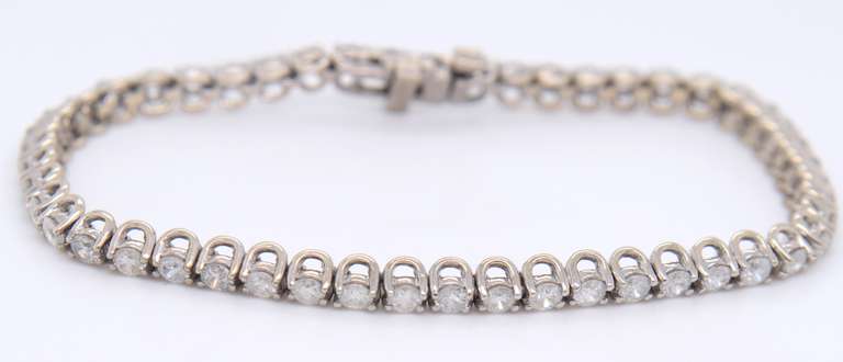 Unforgettable White Gold 3.50ctw Diamond Tennis Bracelet