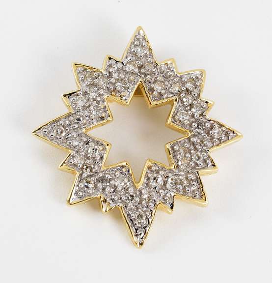 Sparkling 8 Point Star Pendant