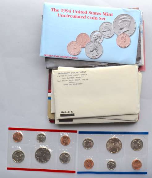 End of a US Mint Set Lot 1969-2000