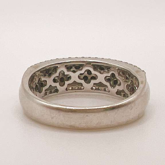 10kt White Gold & Diamond Band Ring