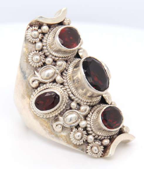 Vintage Sterling Silver Garnet Ring