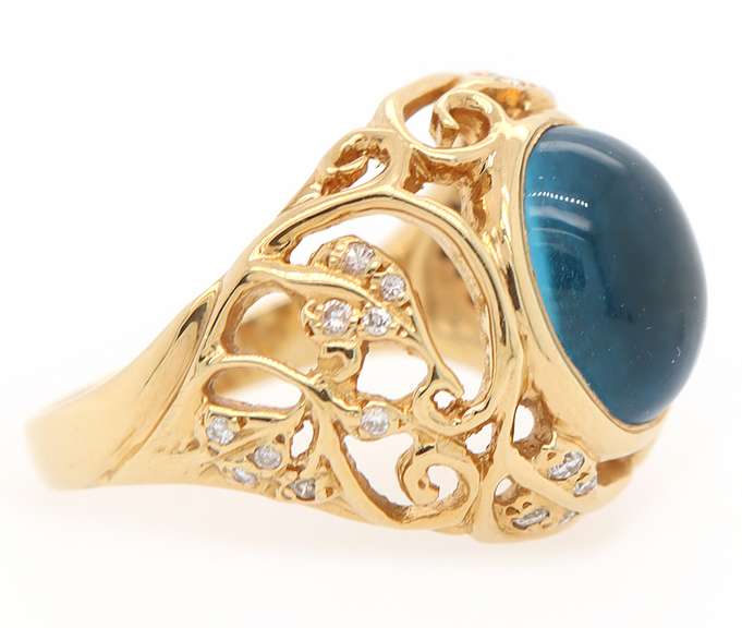 Gorgeous 18kt Blue Topaz and Diamond Swirl Ring