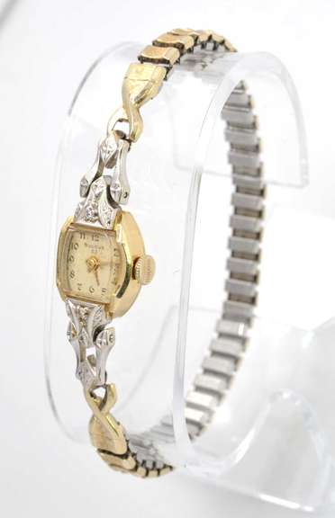 Vintage 1957 Bulova 14k Gold Diamond Accented Ladies Watch, Pre-Owned.
